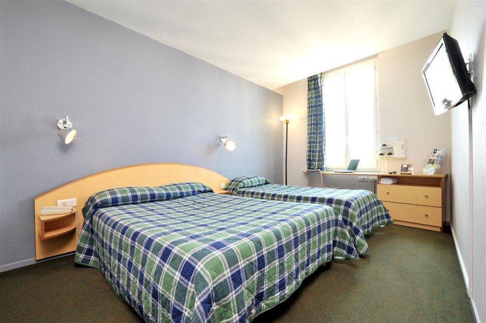 Brit Hotel Confort Nevers Centre Gare 外观 照片