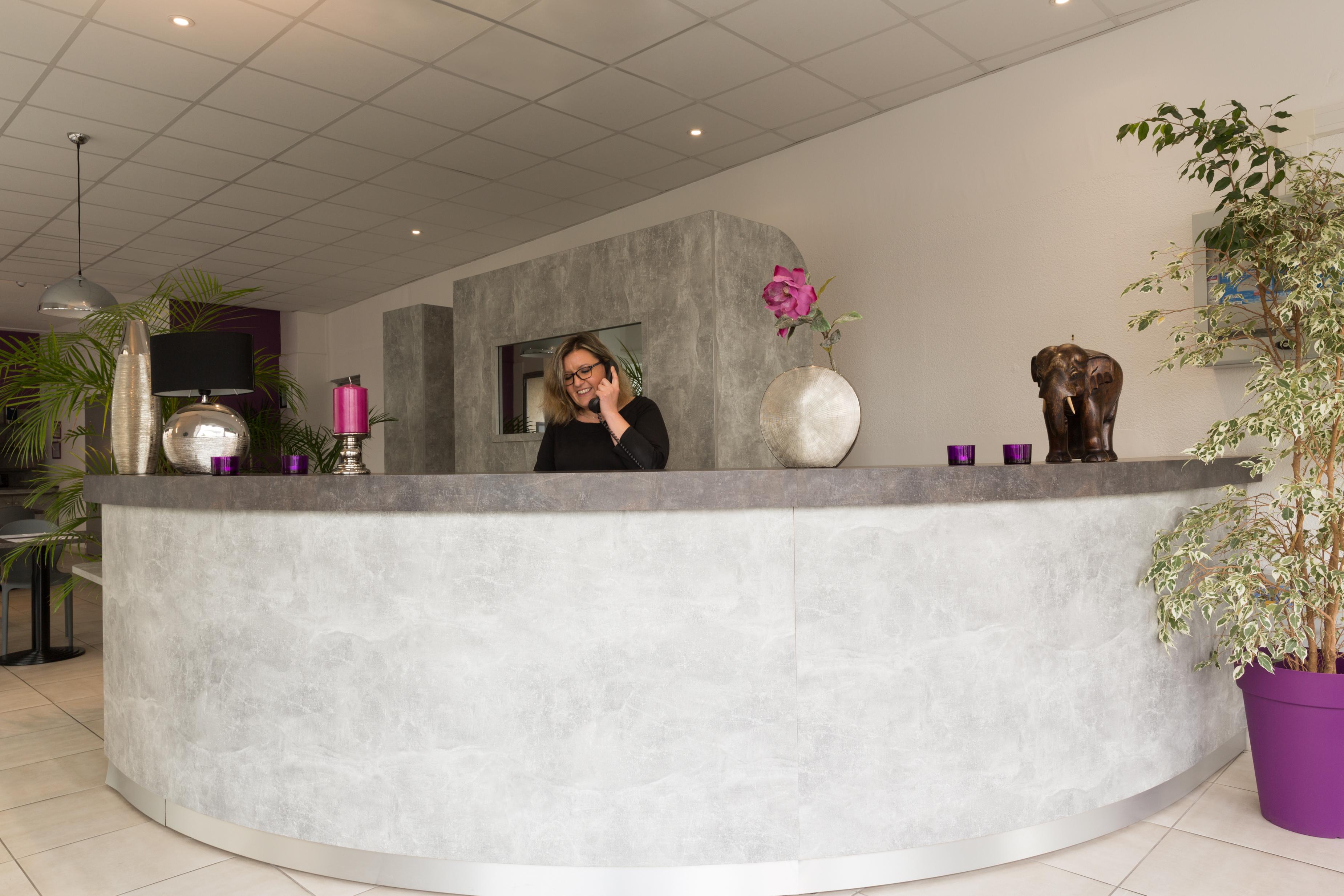 Brit Hotel Confort Nevers Centre Gare 外观 照片