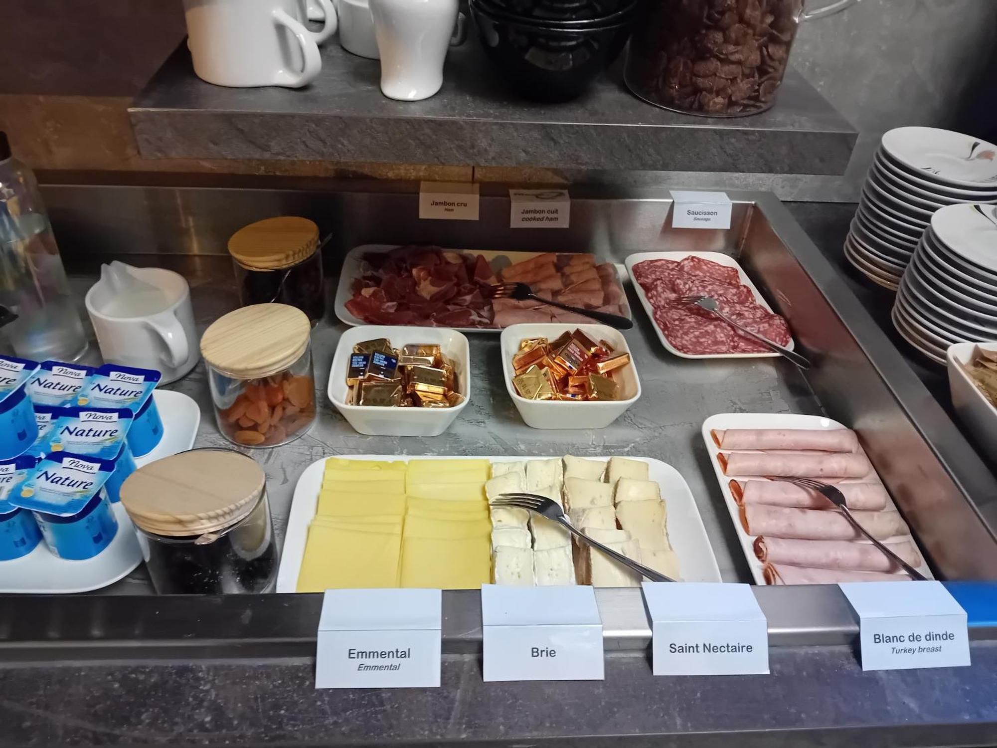 Brit Hotel Confort Nevers Centre Gare 外观 照片