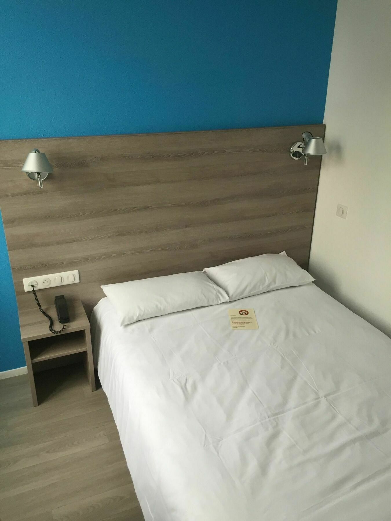 Brit Hotel Confort Nevers Centre Gare 外观 照片