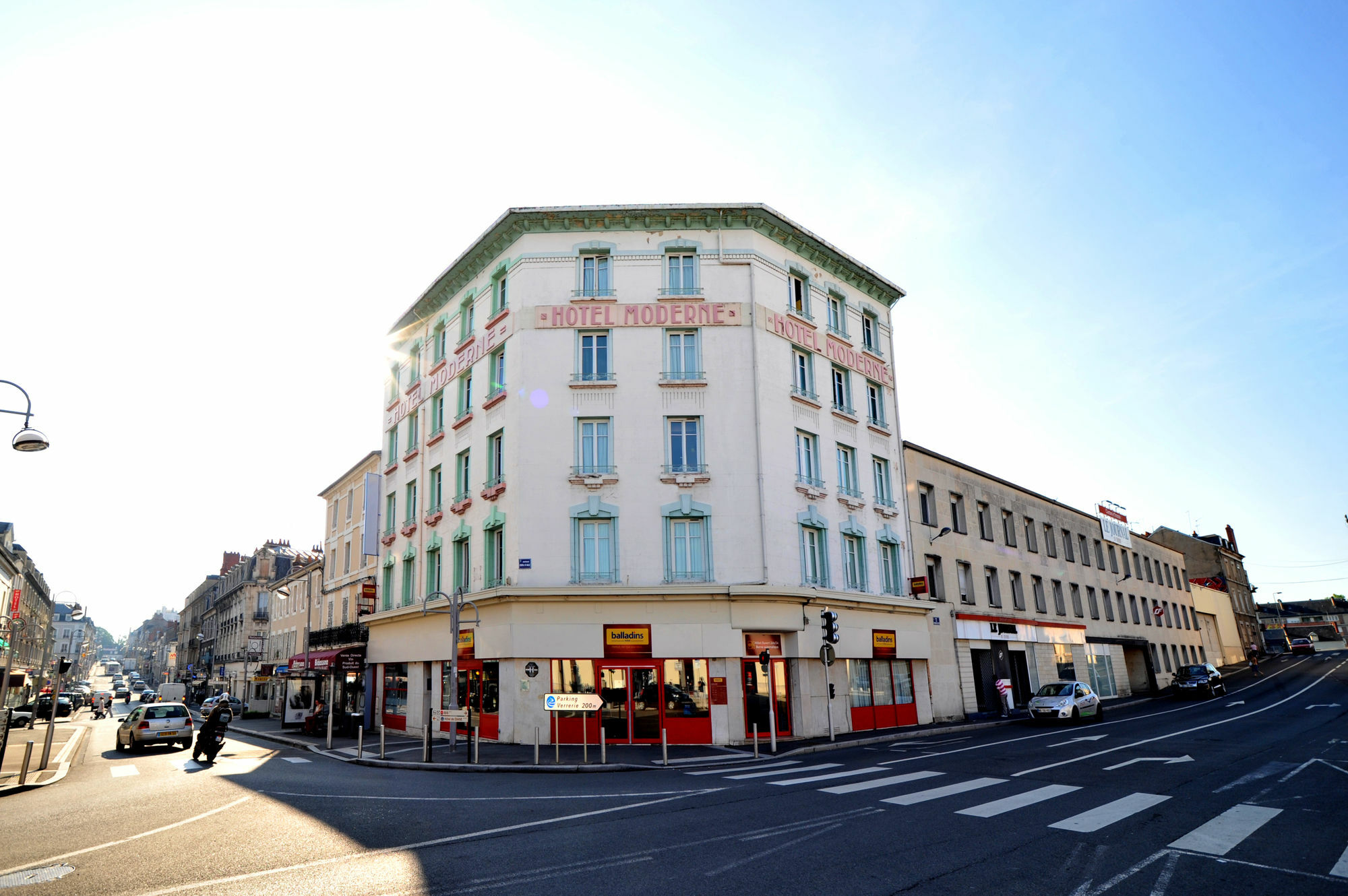 Brit Hotel Confort Nevers Centre Gare 外观 照片
